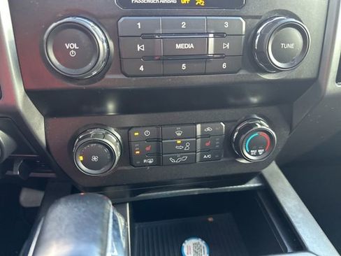 Used 2020 Ford F150 XLT w/ Equipment Group 302A Luxury image 24