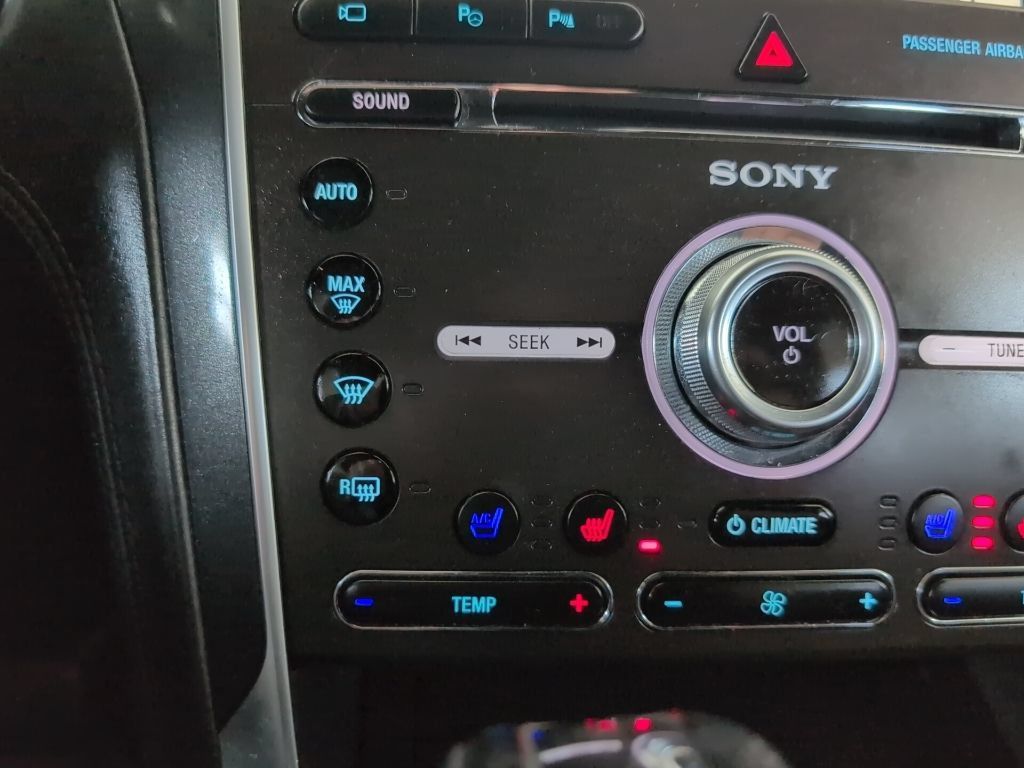 Used 2018 Ford Explorer Platinum AWD/4WD image 22