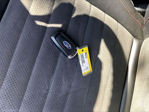 Used 2022 Ford Edge ST-Line AWD/4WD image 14