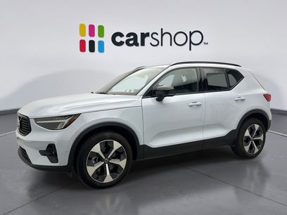 Used 2025 Volvo XC40 B5 Plus