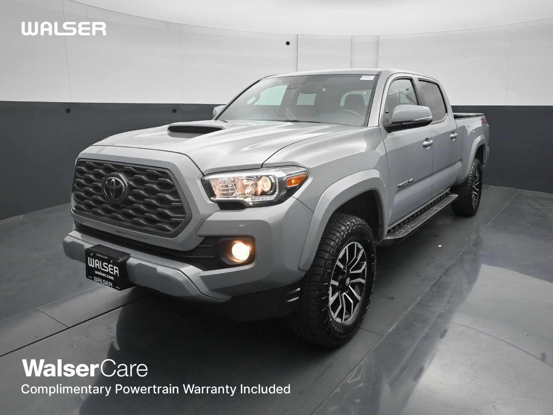 Used 2020 Toyota Tacoma TRD Sport AWD/4WD image 1