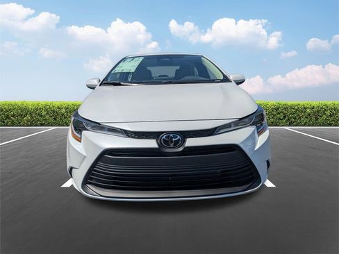 New 2026 Toyota Corolla LE image 9
