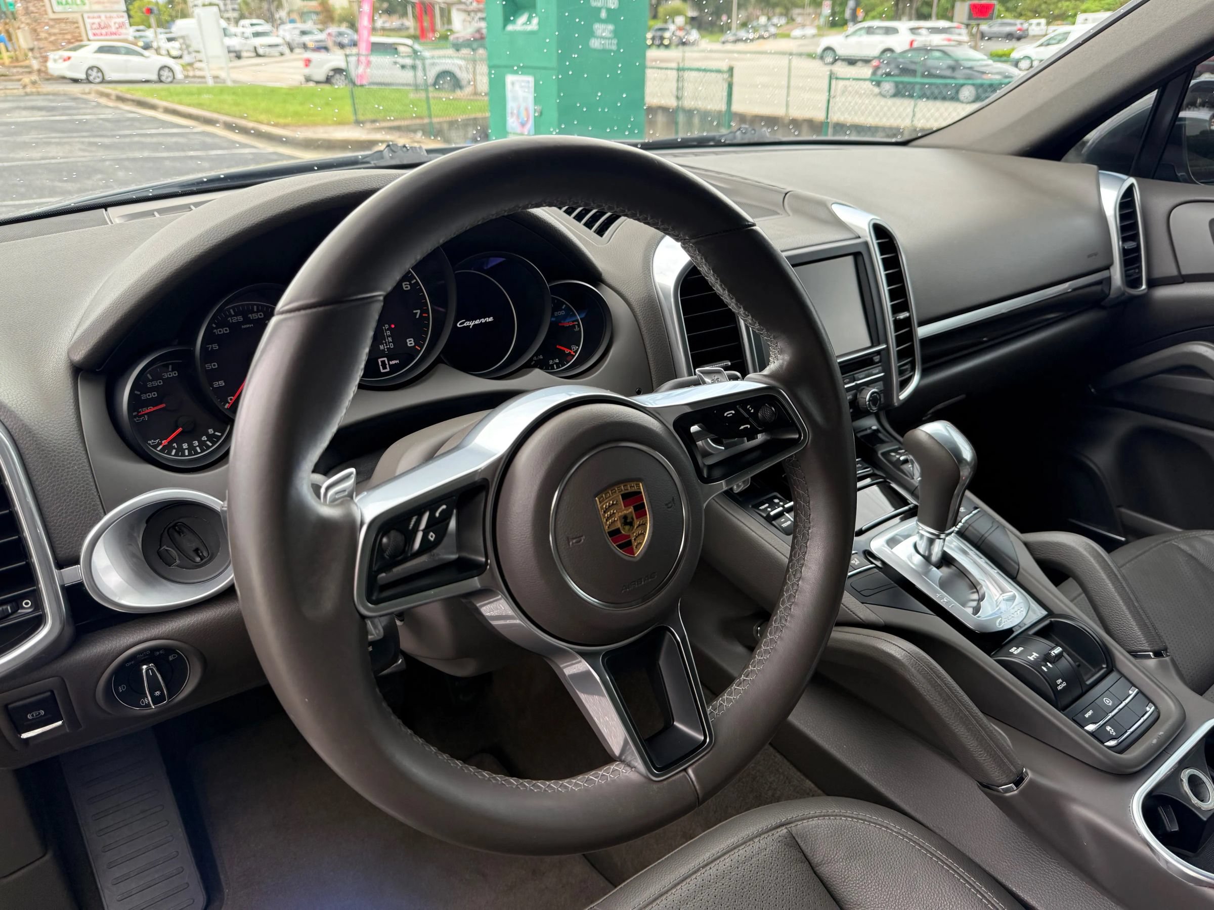 Used 2016 Porsche Cayenne AWD/4WD image 12