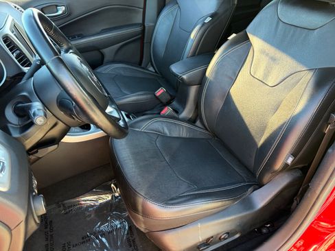 Used 2021 Jeep Compass Latitude AWD/4WD image 19