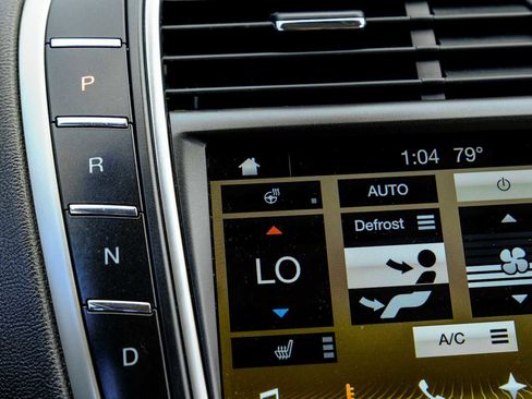 Used 2018 Lincoln MKX Select w/ Select Plus Package image 23