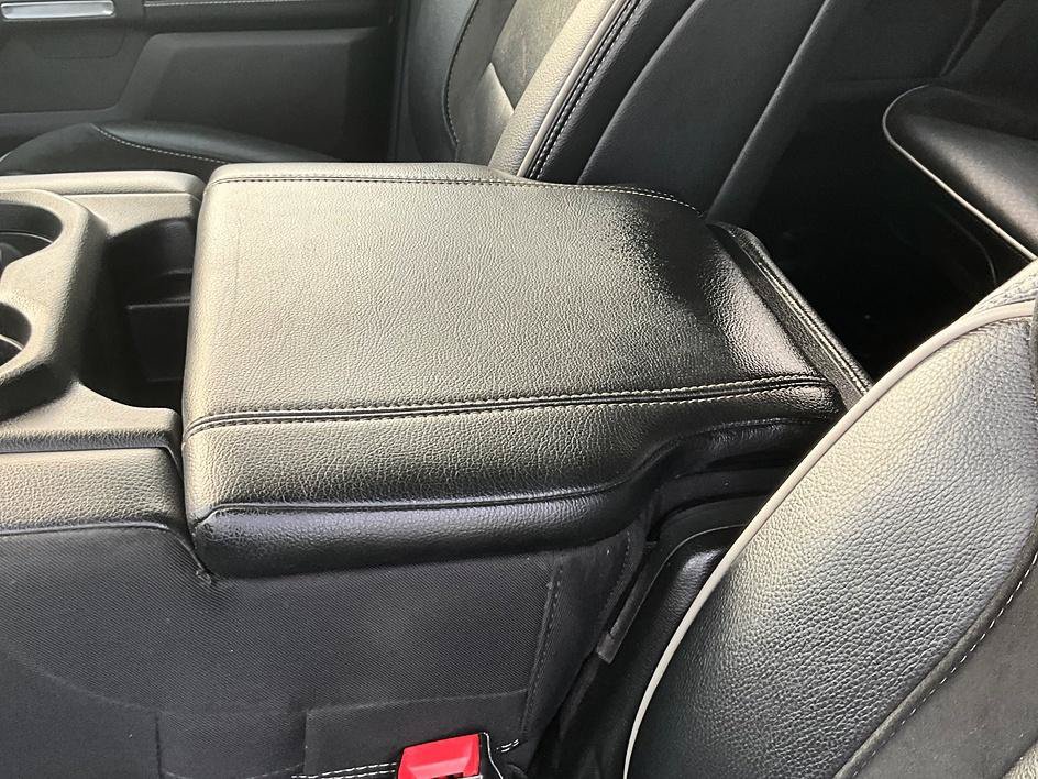 Used 2022 RAM 1500 Laramie AWD/4WD image 38
