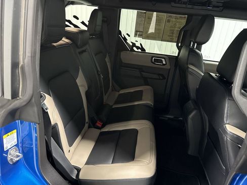 Used 2024 Ford Bronco Wildtrak image 28