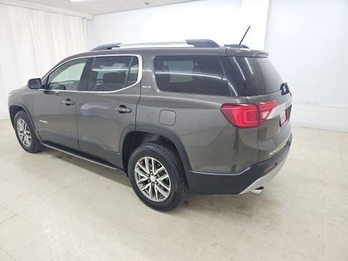 Used 2019 GMC Acadia SLE image 15