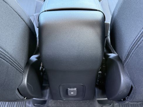 Used 2023 Ford Escape AWD image 17