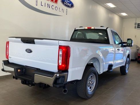 New 2026 Ford F250 XL w/ XL Chrome Package image 7