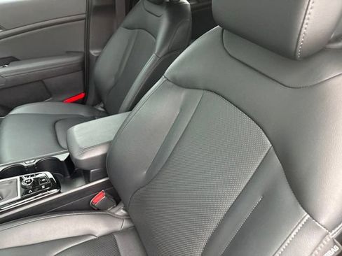 Used 2025 Kia Sportage EX w/ Premium Package AWD/4WD image 9