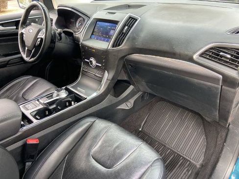 Used 2020 Ford Edge Titanium w/ Equipment Group 301A image 25