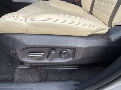 Used 2022 Toyota Tundra 1794 Edition image 12