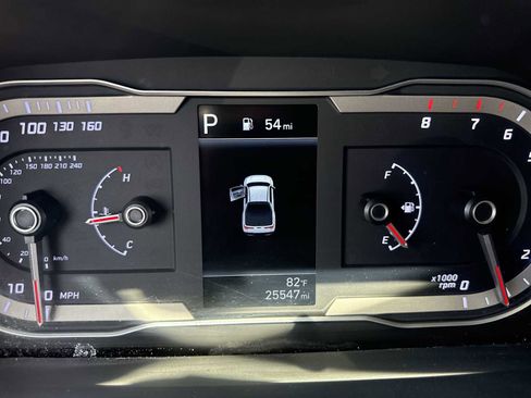 Used 2023 Hyundai Santa Cruz SEL FWD image 10