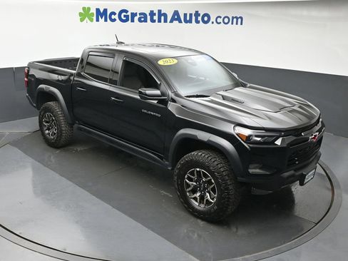 Used 2023 Chevrolet Colorado ZR2 w/ ZR2 Convenience Package III AWD/4WD image 3