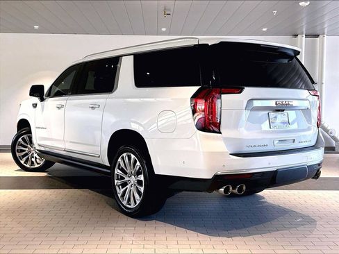 Used 2023 GMC Yukon XL Denali w/ Advanced Technology Package AWD/4WD image 3