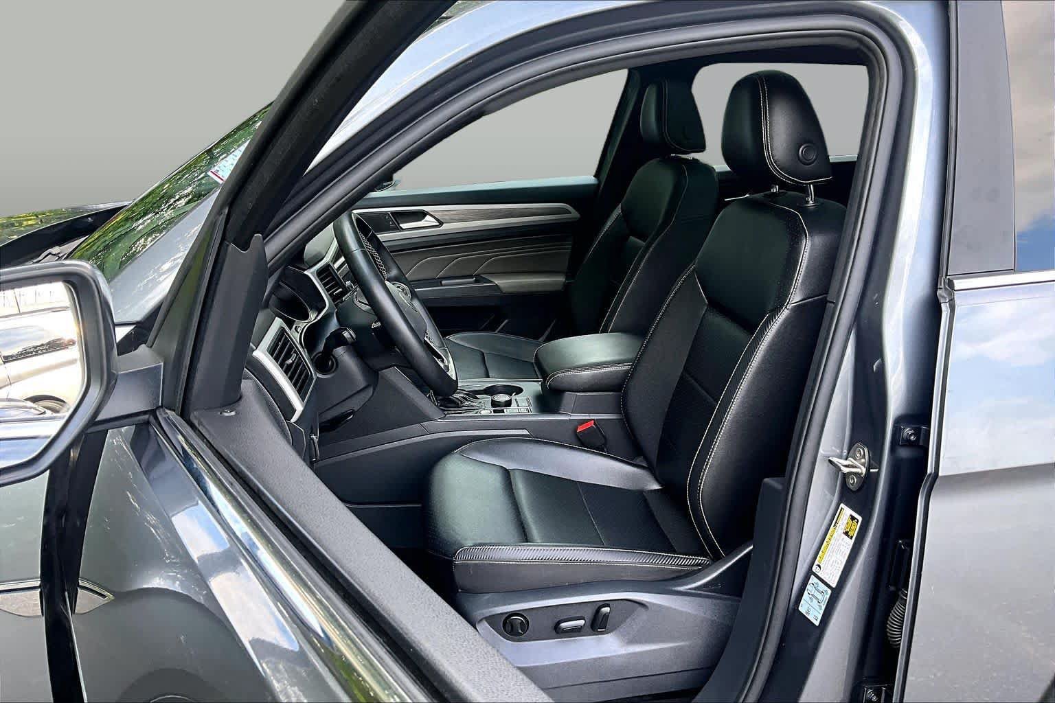 Used 2021 Volkswagen Atlas Cross Sport SE AWD/4WD image 9