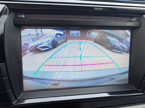 Used 2016 Toyota Corolla LE image 26