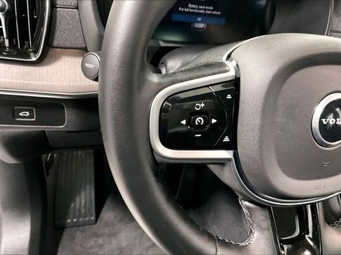 Used 2026 Volvo XC90 B6 Ultra w/ Protection Package Premier image 24