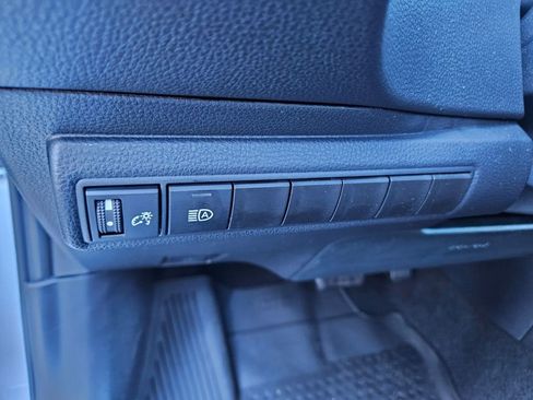 Certified 2024 Toyota Corolla SE image 17