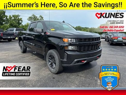 Used 2021 Chevrolet Silverado 1500 Custom Trail Boss w/ Midnight Edition AWD/4WD image 1