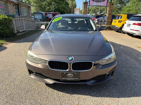 Used 2014 BMW 320i Sedan image 2