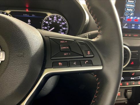Used 2024 Nissan Sentra SR FWD image 13