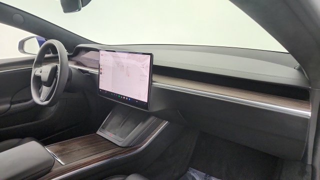 Used 2024 Tesla Model S AWD/4WD image 32