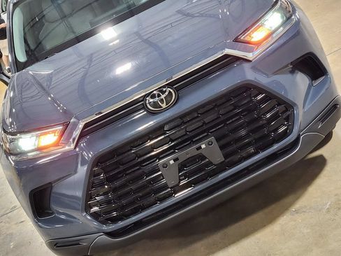 Used 2024 Toyota Grand Highlander FWD image 19