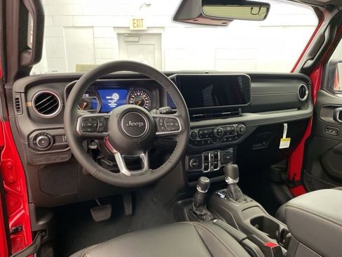 New 2025 Jeep Wrangler Sahara image 9