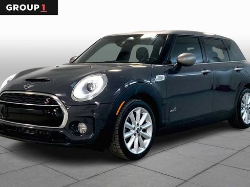 Used 2017 MINI Cooper Clubman S image 1