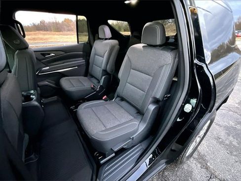 New 2026 Chevrolet Traverse LT w/ LPO, Floor Liner Package image 10
