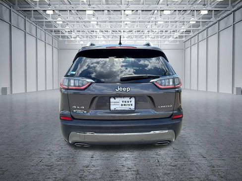 Used 2019 Jeep Cherokee Limited AWD/4WD image 6