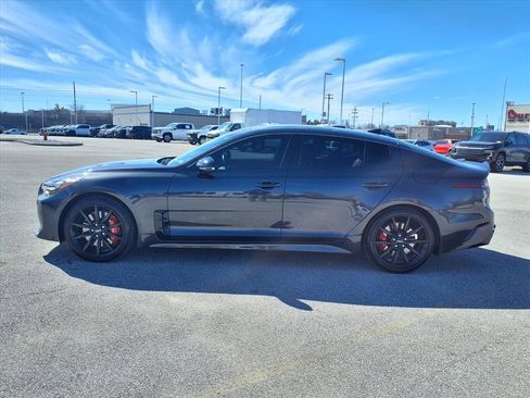 Used 2023 Kia Stinger GT2 image 33