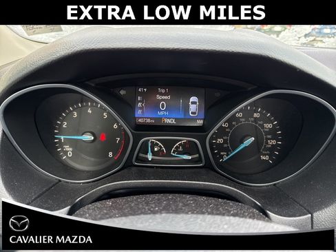 Used 2017 Ford Focus SE image 9