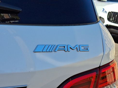 Used 2013 Mercedes-Benz ML 63 AMG 4MATIC image 31