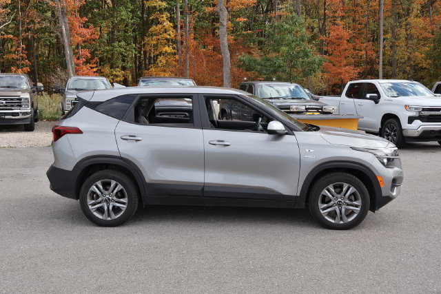 Used 2021 Kia Seltos LX AWD/4WD image 6