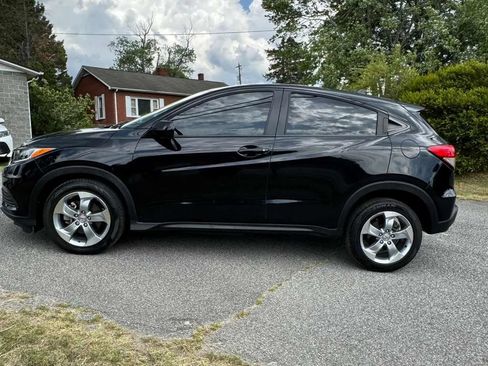 Used 2021 Honda HR-V LX image 8