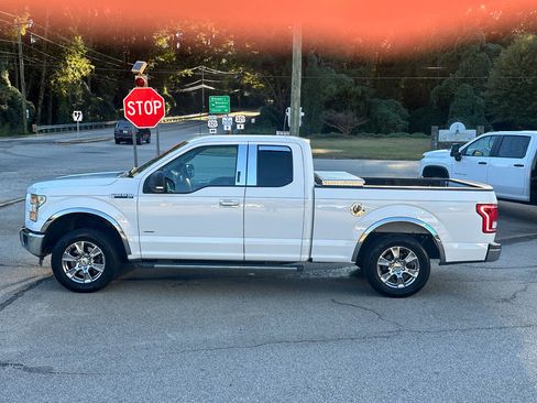 Used 2015 Ford F150 XLT w/ Equipment Group 301A Mid image 4