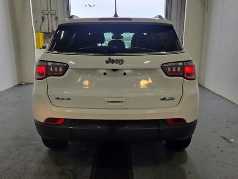 Used 2024 Jeep Compass Latitude image 4