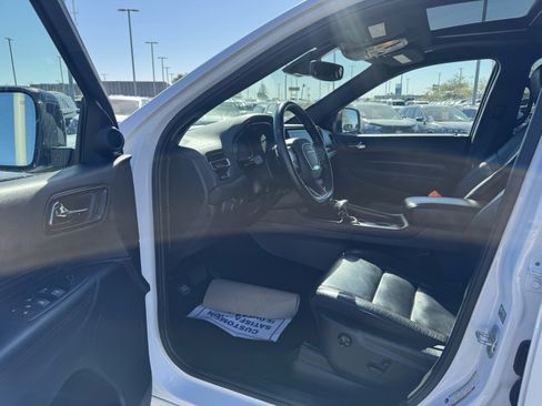 Used 2024 Dodge Durango GT image 18