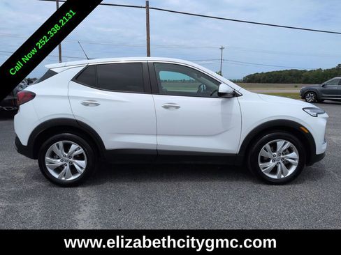 Used 2025 Buick Encore GX Preferred FWD image 3