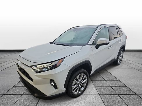 Used 2025 Toyota RAV4 XLE Premium w/ Weather Package AWD/4WD image 1