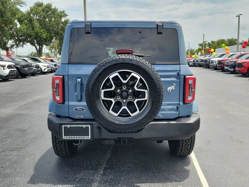 Used 2025 Ford Bronco Outer Banks AWD/4WD image 8