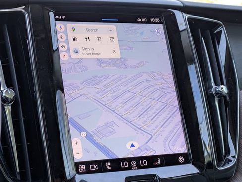 Used 2022 Volvo XC60 B5 Momentum w/ Advanced Package image 23