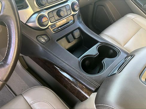 Used 2018 Chevrolet Tahoe LT image 18