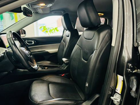 Used 2022 Jeep Compass Limited w/ Elite Group image 15