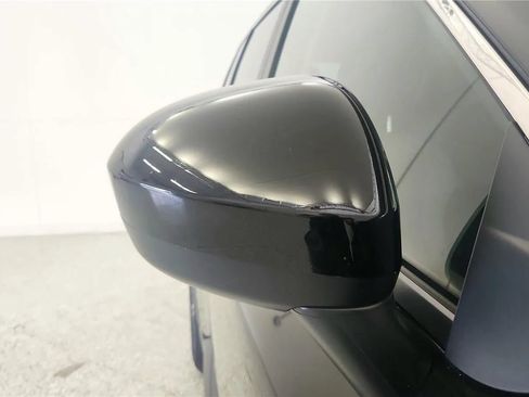 Used 2023 Nissan Rogue SV AWD/4WD image 37