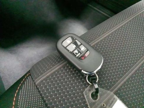 Used 2024 Honda CR-V Sport image 34