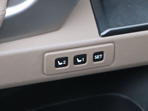Used 2022 Lexus GX 460 Premium AWD/4WD image 18